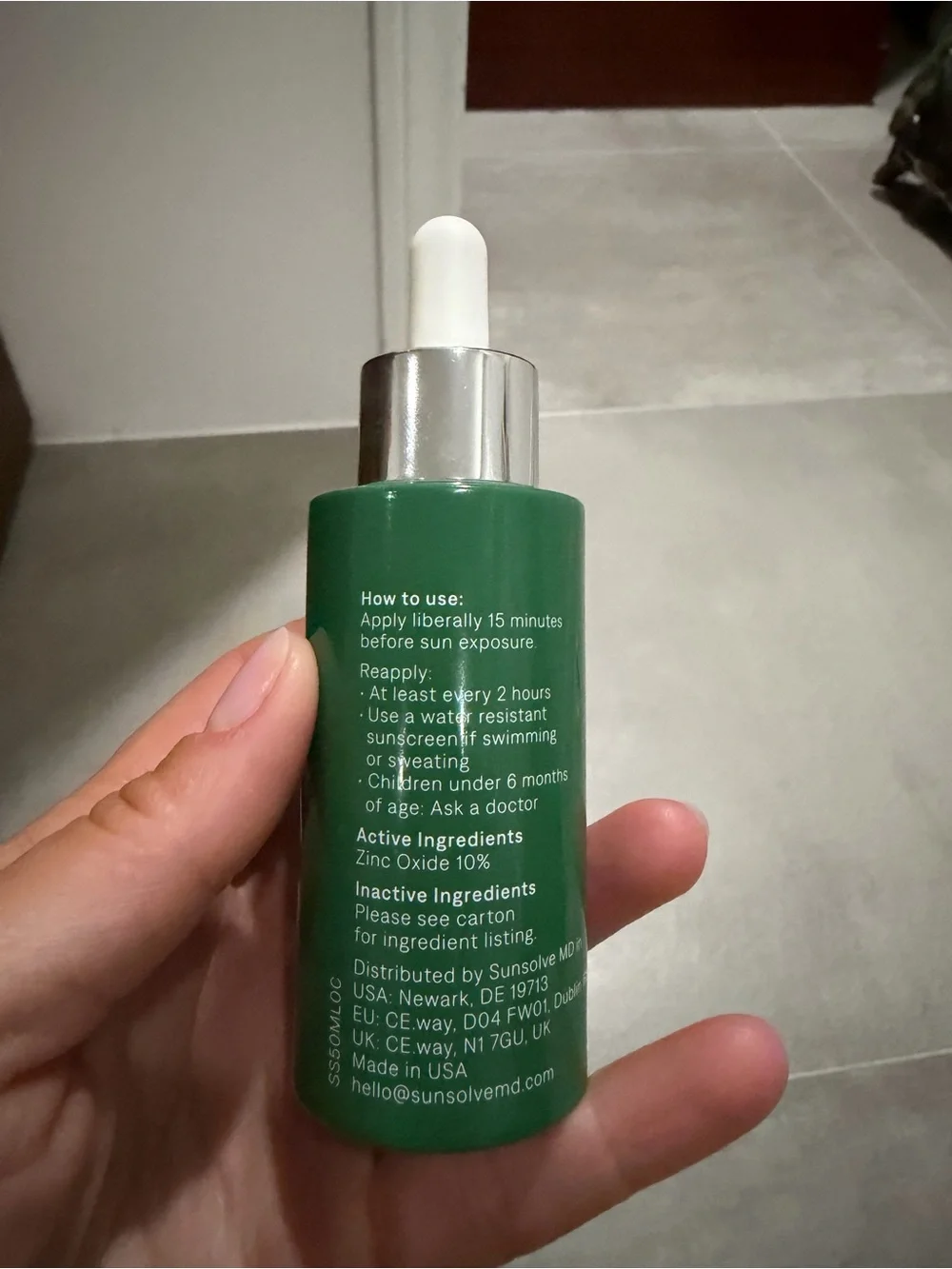 Volumize + Restore Serum Sunscreen - Green